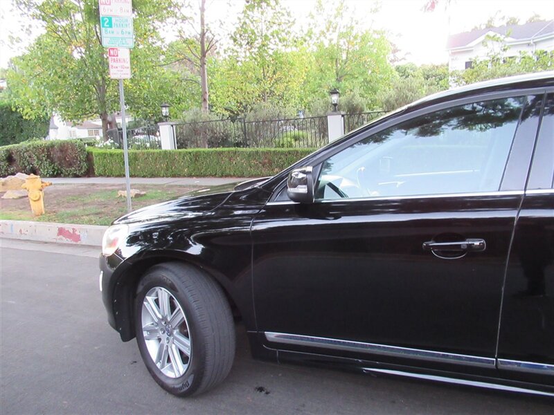 2016 Volvo XC60 T6 Drive-E Platinum   - Photo 38 - Sherman Oaks, CA 91423
