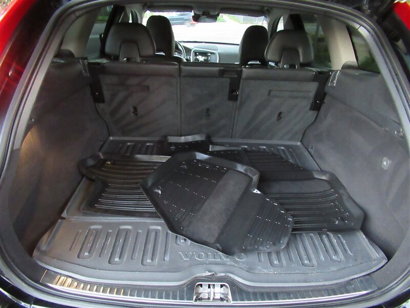 2016 Volvo XC60 T6 Drive-E Platinum   - Photo 27 - Sherman Oaks, CA 91423