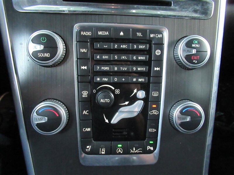 2016 Volvo XC60 T6 Drive-E Platinum   - Photo 21 - Sherman Oaks, CA 91423