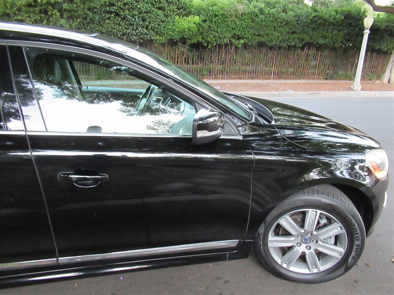 2016 Volvo XC60 T6 Drive-E Platinum   - Photo 35 - Sherman Oaks, CA 91423