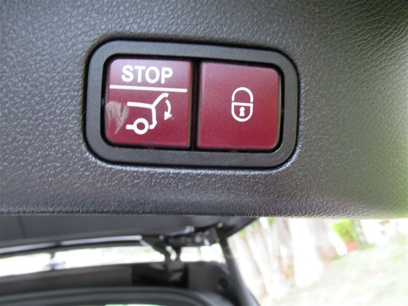 2015 Mercedes-Benz GL 550 4MATIC   - Photo 35 - Sherman Oaks, CA 91423