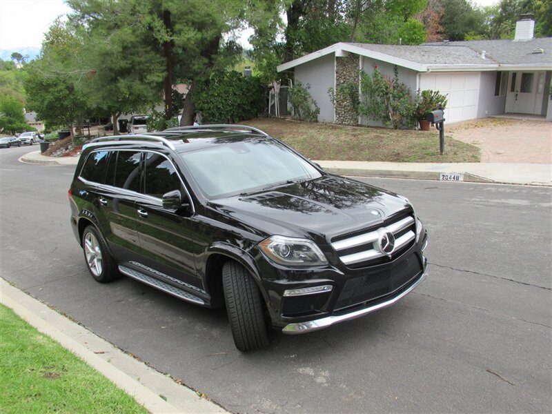 2015 Mercedes-Benz GL 550 4MATIC   - Photo 2 - Sherman Oaks, CA 91423
