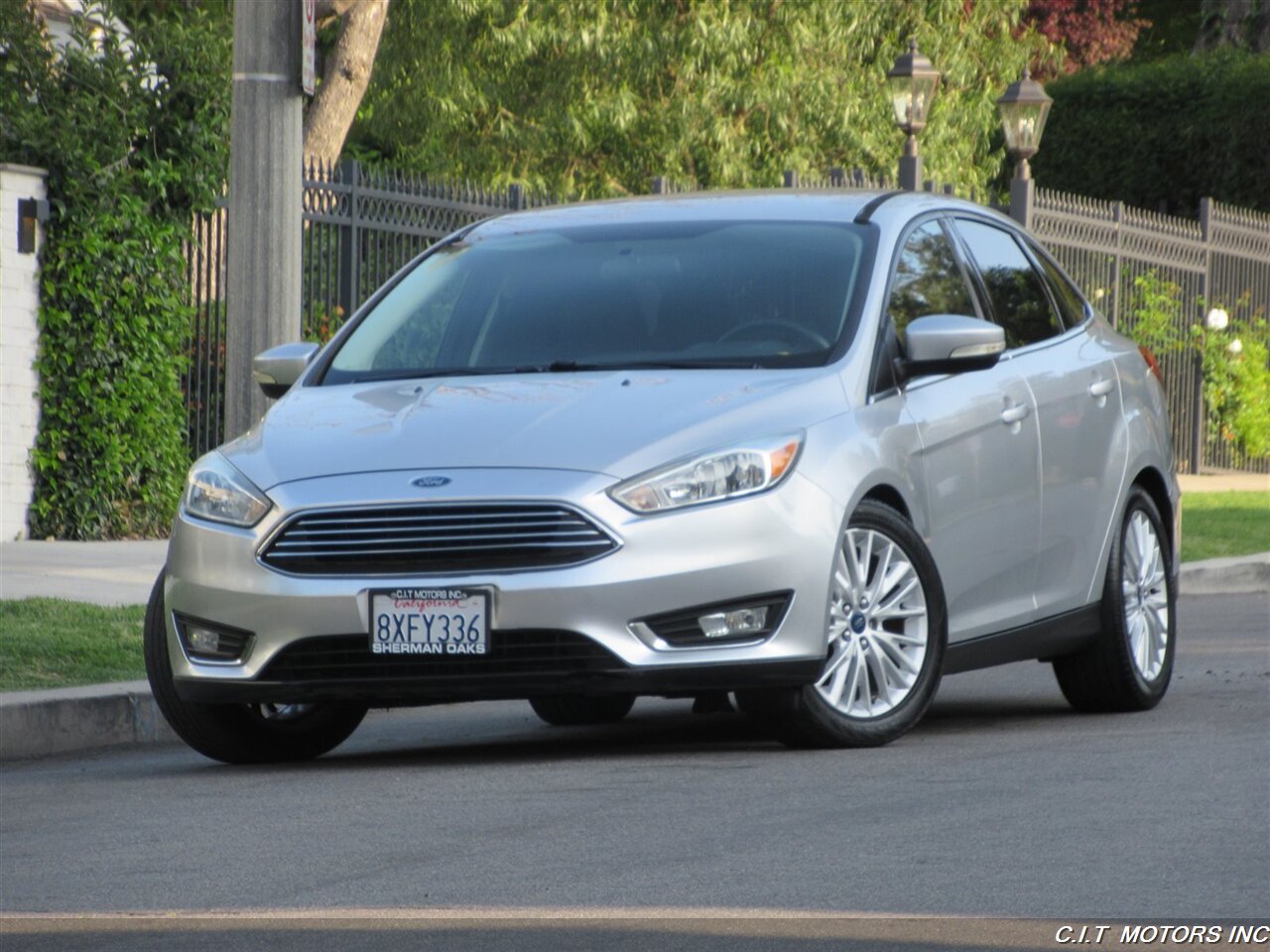 2015 Ford Focus Titanium   - Photo 5 - Sherman Oaks, CA 91423