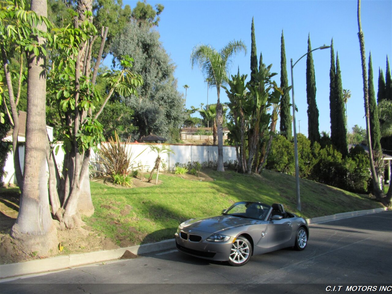 2008 BMW Z4 3.0i   - Photo 2 - Sherman Oaks, CA 91423