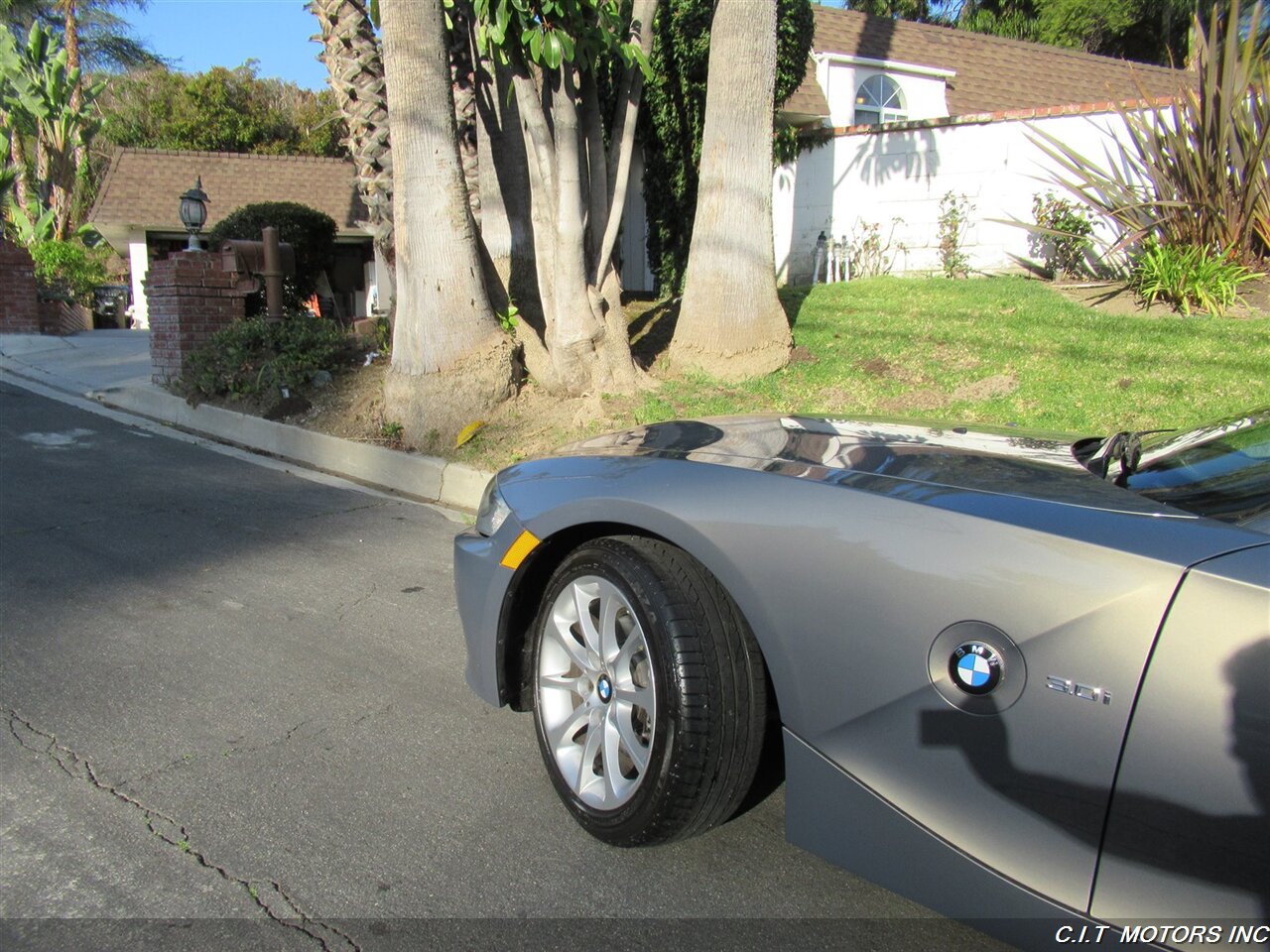 2008 BMW Z4 3.0i   - Photo 29 - Sherman Oaks, CA 91423