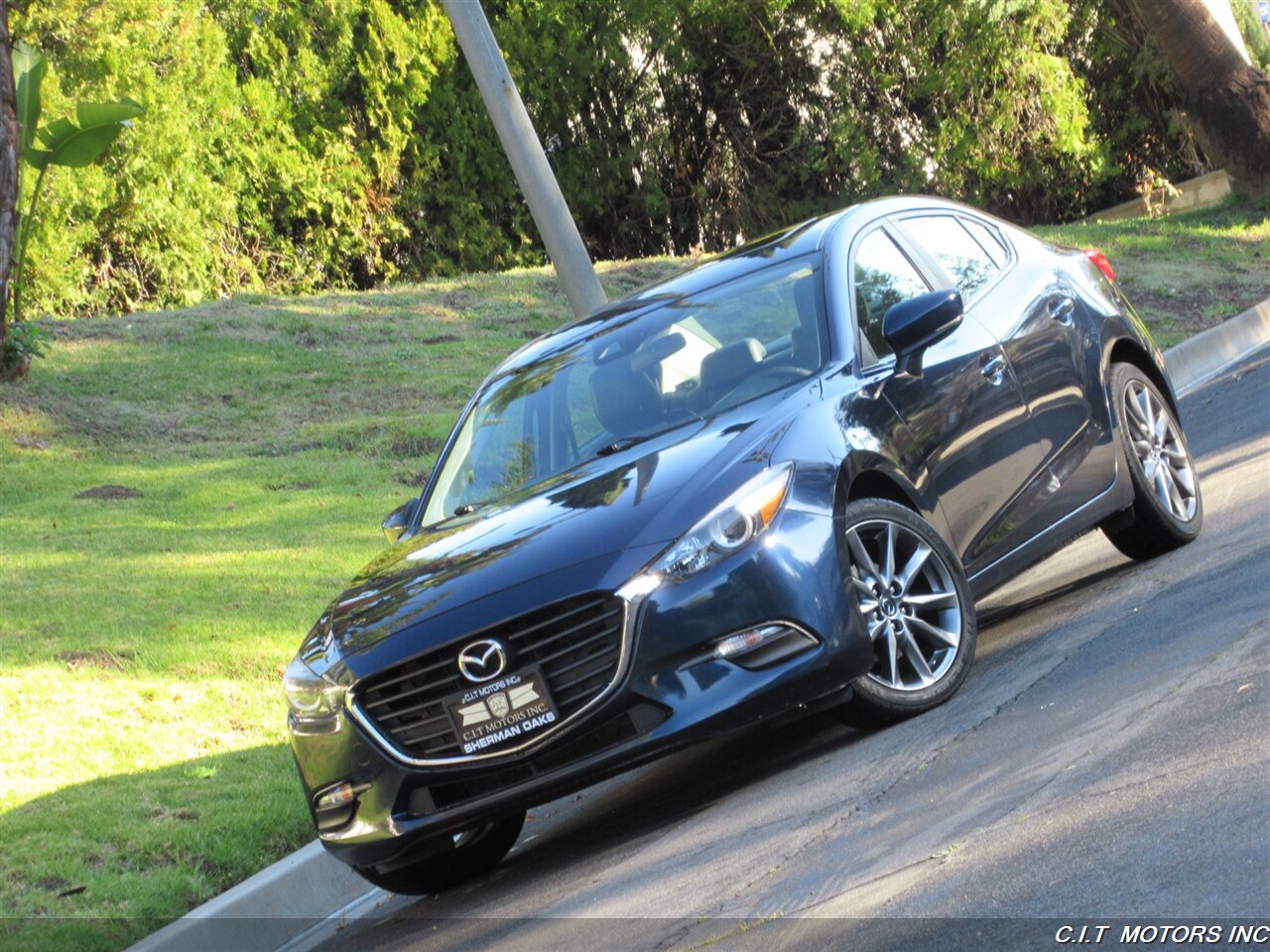 2018 Mazda Mazda3 Touring   - Photo 1 - Sherman Oaks, CA 91423