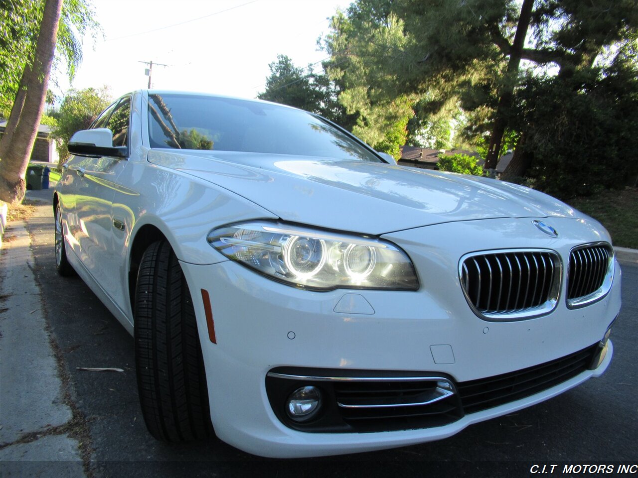 2014 BMW 528i   - Photo 36 - Sherman Oaks, CA 91423