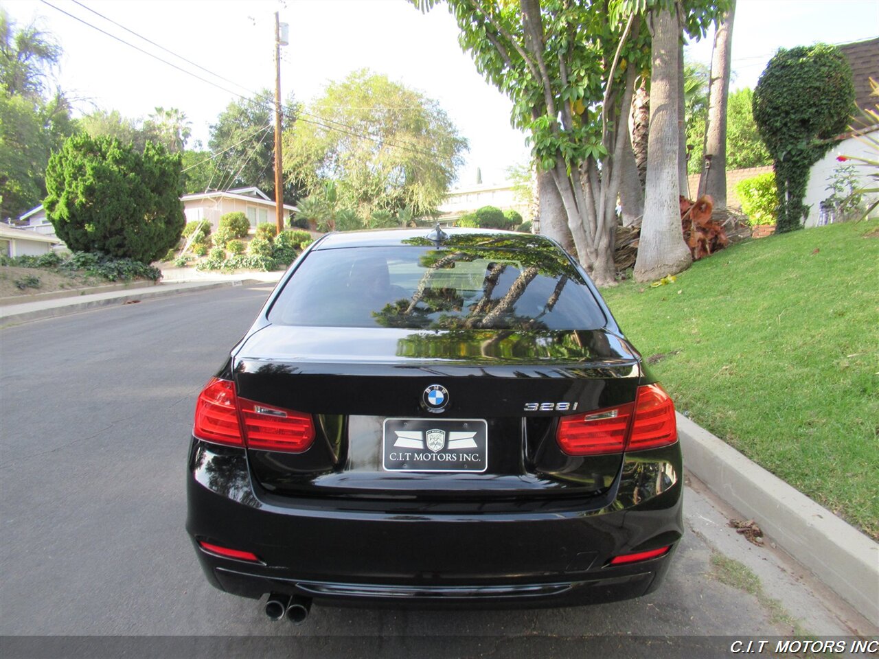 2013 BMW 328i   - Photo 6 - Sherman Oaks, CA 91423