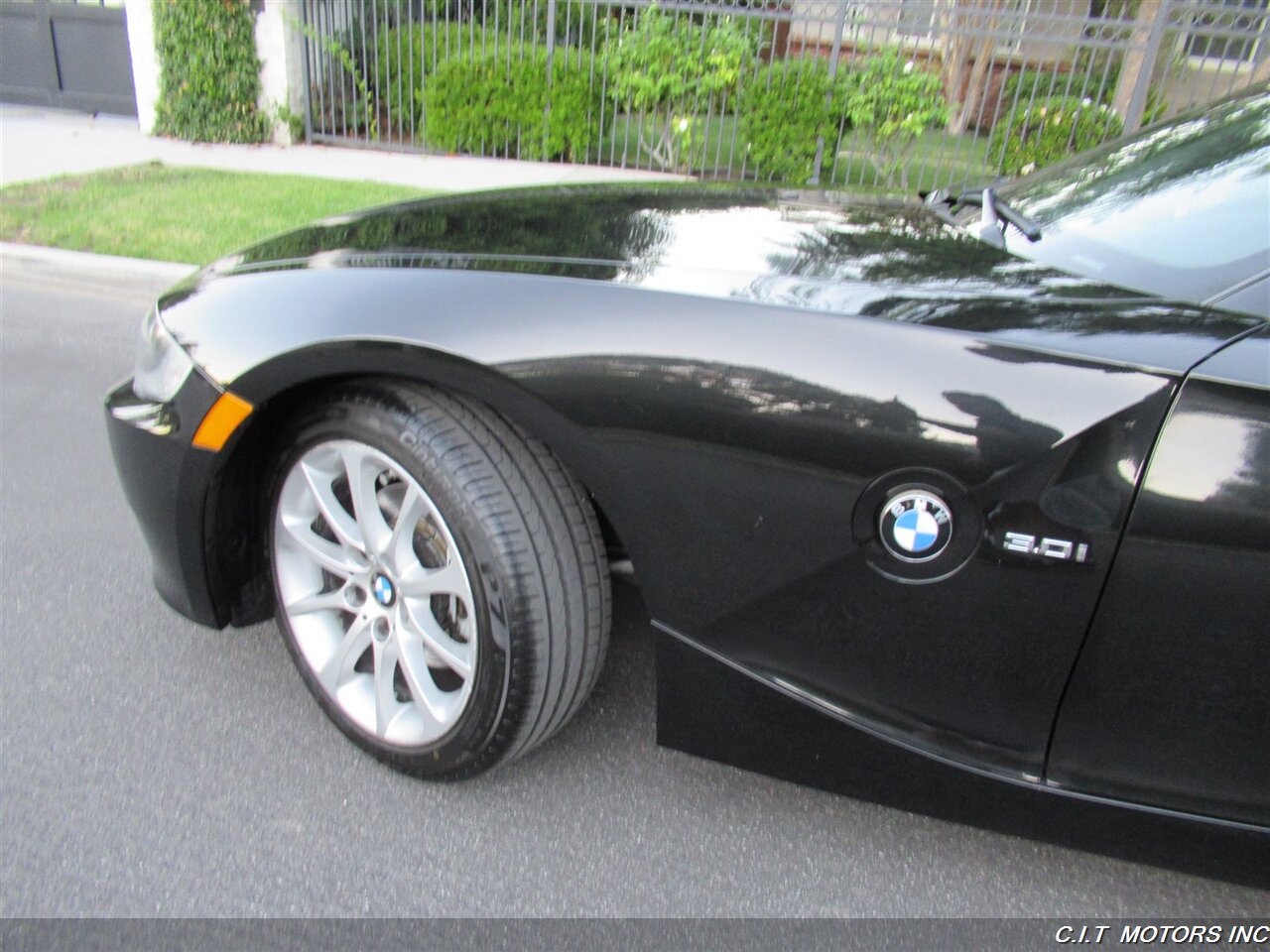 2008 BMW Z4 3.0i   - Photo 24 - Sherman Oaks, CA 91423