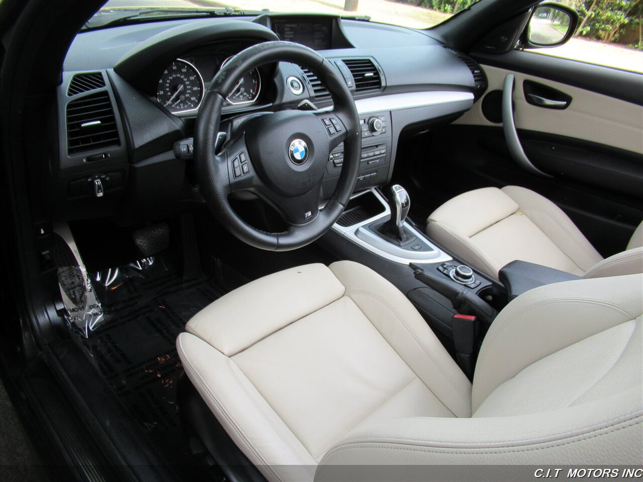 2012 BMW 135i   - Photo 14 - Sherman Oaks, CA 91423