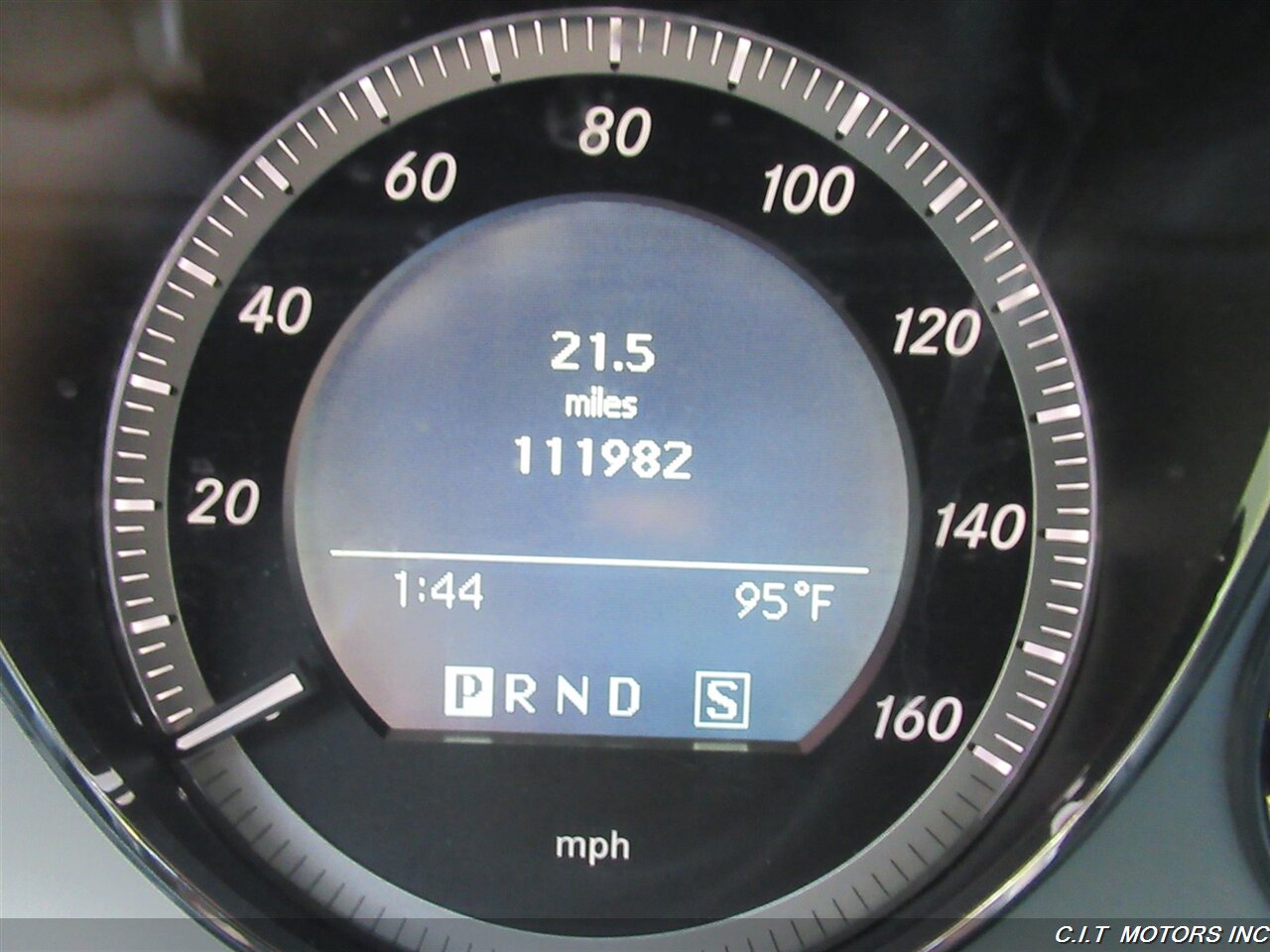 2009 Mercedes-Benz 4D   - Photo 18 - Sherman Oaks, CA 91423