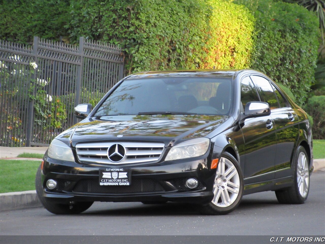 2009 Mercedes-Benz 4D   - Photo 8 - Sherman Oaks, CA 91423