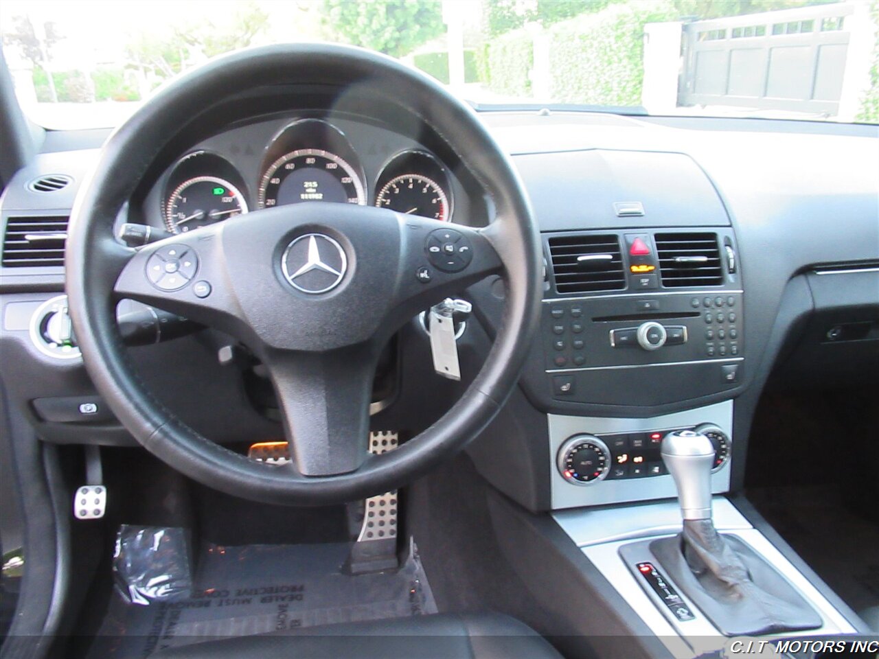 2009 Mercedes-Benz 4D   - Photo 21 - Sherman Oaks, CA 91423