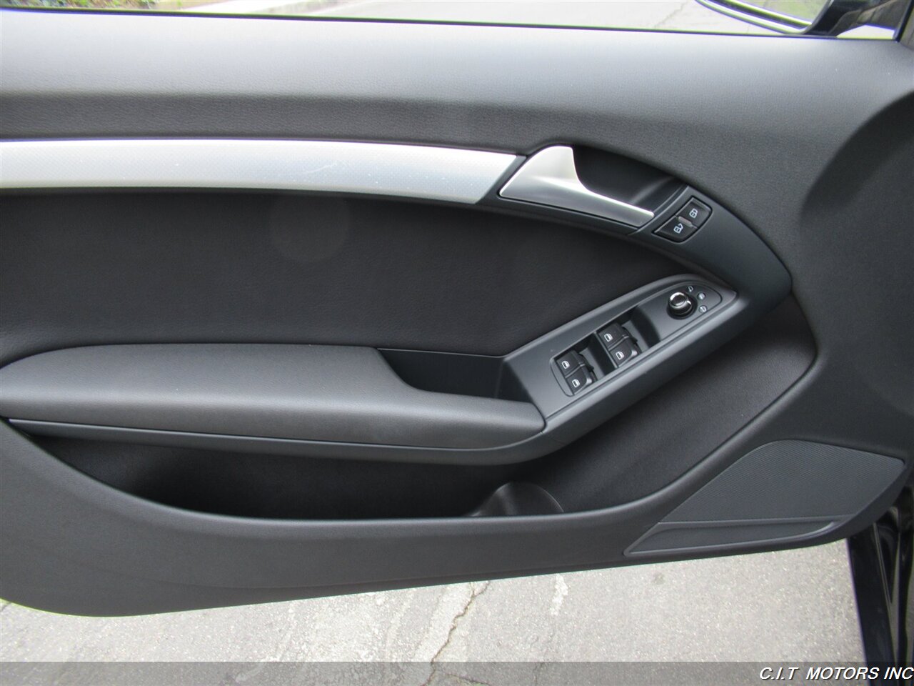 2012 Audi A5 2.0T quattro Premium   - Photo 13 - Sherman Oaks, CA 91423