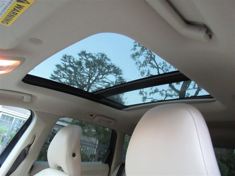 2014 Volvo XC60 3.2 Premier   - Photo 19 - Sherman Oaks, CA 91423