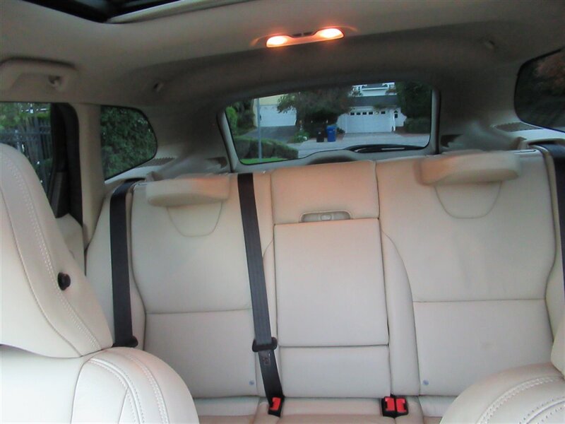 2014 Volvo XC60 3.2 Premier   - Photo 20 - Sherman Oaks, CA 91423