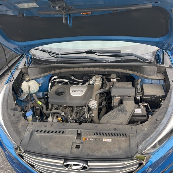 2018 Hyundai TUCSON Value   - Photo 12 - Sherman Oaks, CA 91423