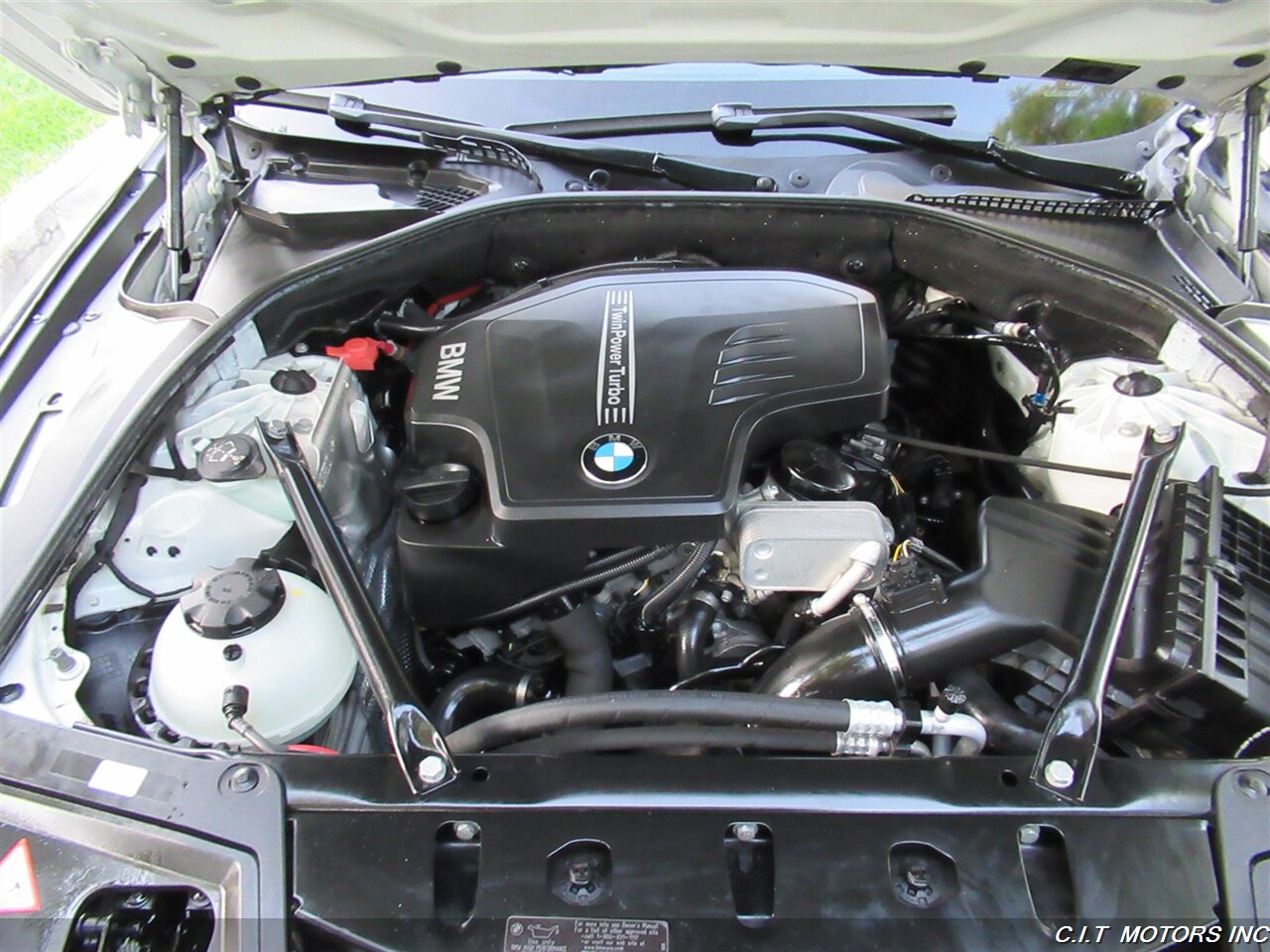 2013 BMW 528i   - Photo 41 - Sherman Oaks, CA 91423