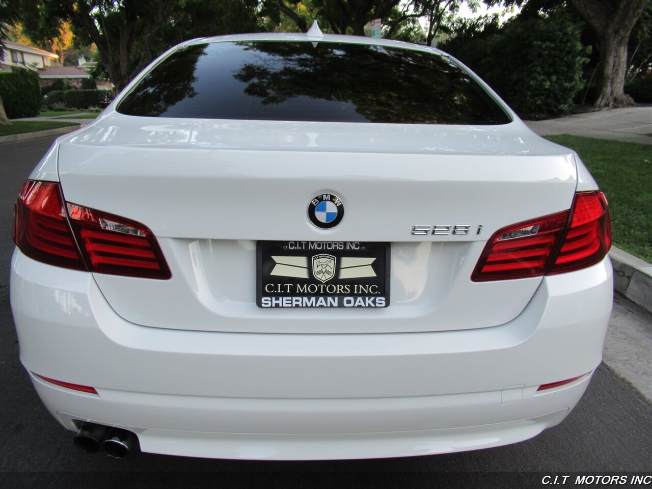 2013 BMW 528i   - Photo 34 - Sherman Oaks, CA 91423