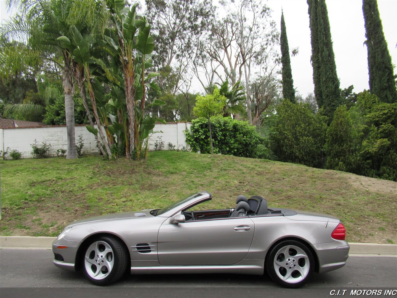 2005 Mercedes-Benz SL 500   - Photo 8 - Sherman Oaks, CA 91423
