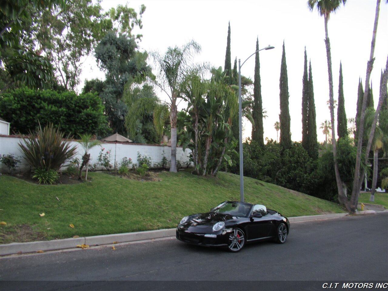 2012 Porsche 911 Carrera S   - Photo 3 - Sherman Oaks, CA 91423