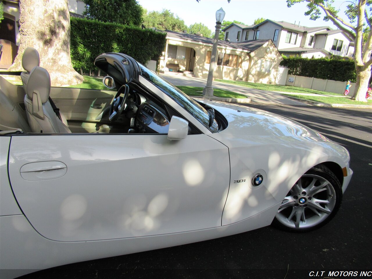 2008 BMW Z4 3.0i   - Photo 25 - Sherman Oaks, CA 91423