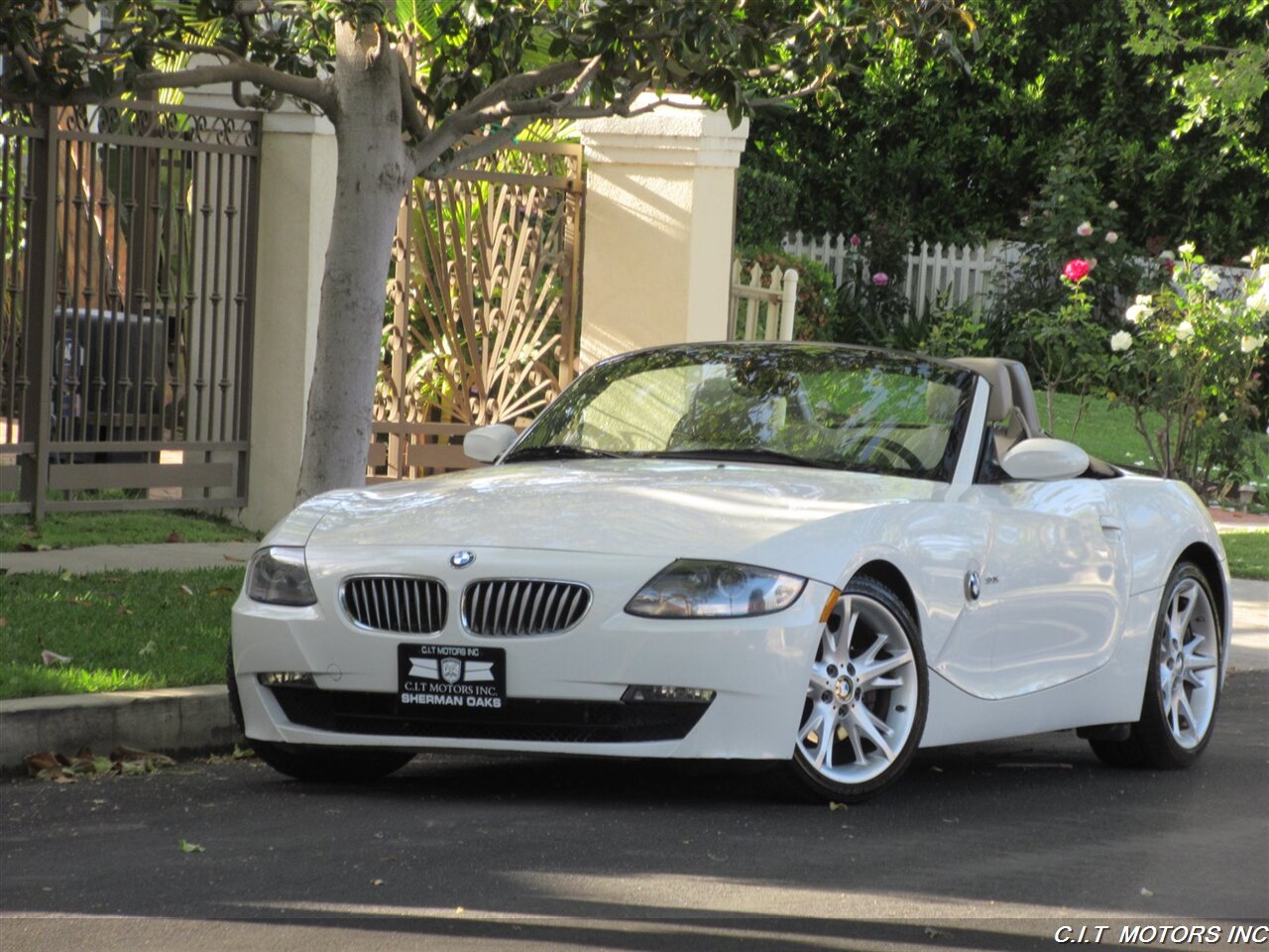 2008 BMW Z4 3.0i   - Photo 32 - Sherman Oaks, CA 91423