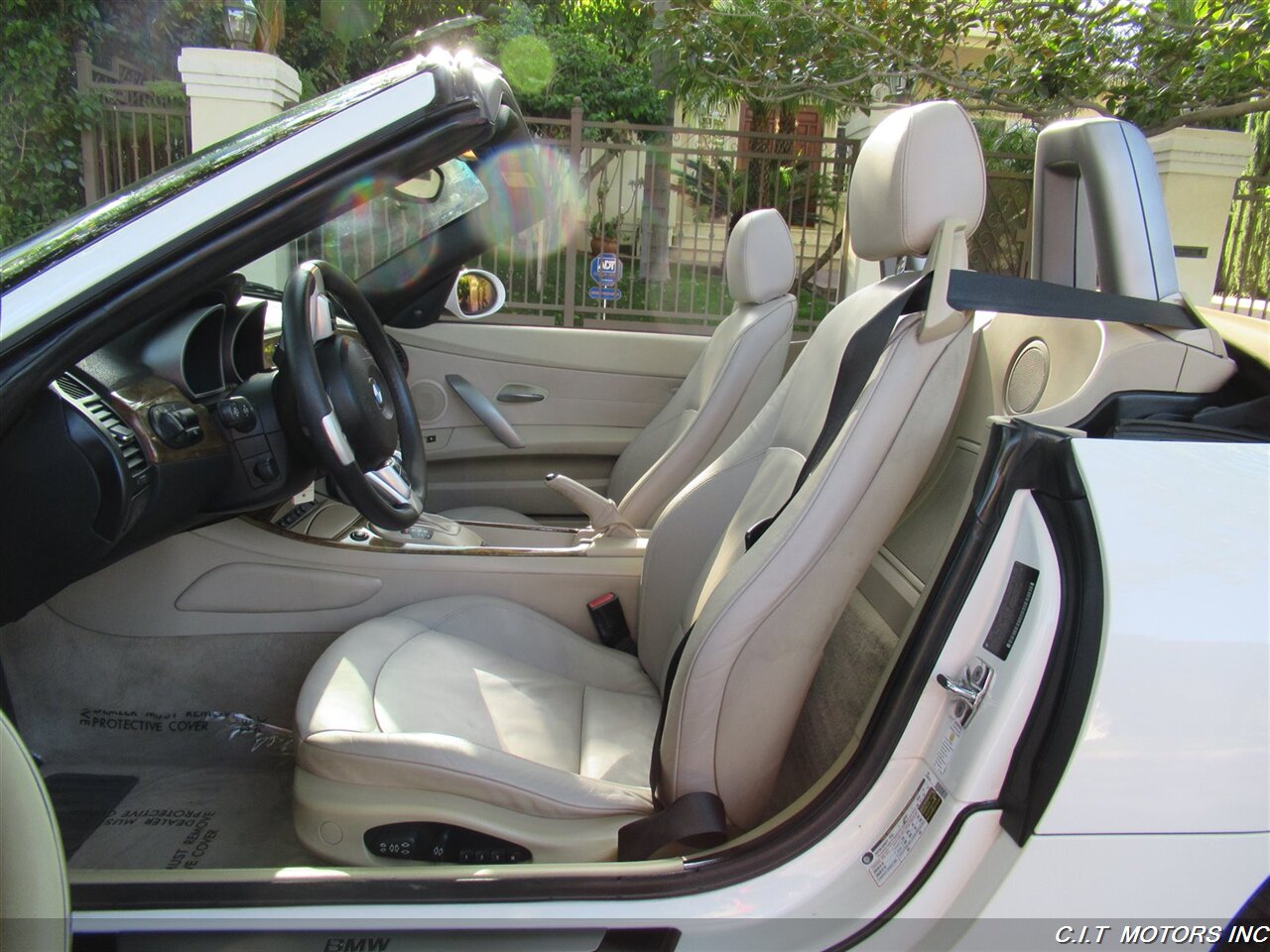 2008 BMW Z4 3.0i   - Photo 13 - Sherman Oaks, CA 91423