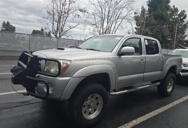 2005 Toyota Tacoma V6  