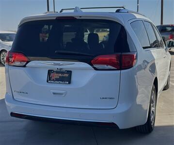 2018 Chrysler Pacifica Limited   - Photo 11 - Yuma, AZ 85365