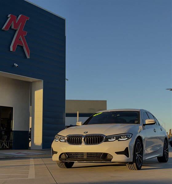 2019 BMW 330i  