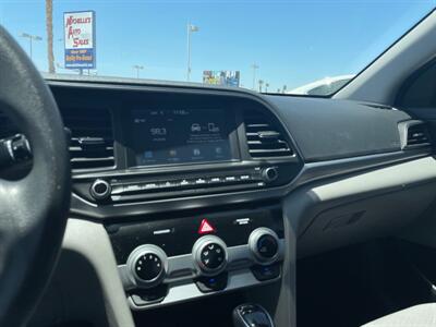 2019 Hyundai ELANTRA SEL   - Photo 8 - Yuma, AZ 85365