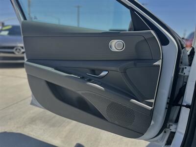 2021 Hyundai ELANTRA SEL   - Photo 6 - Somerton, AZ 85350