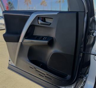 2017 Toyota RAV4 LE - Photo 8 - Yuma, AZ 85365