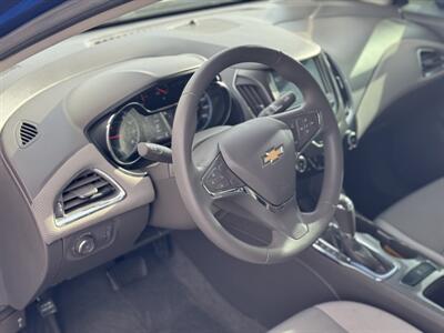 2018 Chevrolet Cruze LT Auto   - Photo 4 - Yuma, AZ 85365