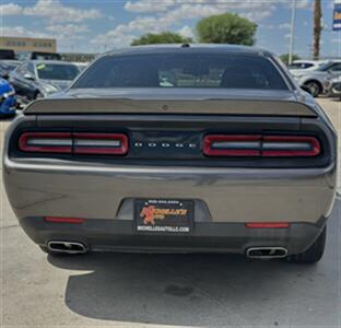 2018 Dodge Challenger SXT   - Photo 6 - Yuma, AZ 85364