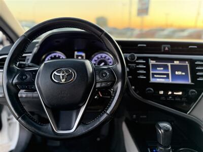 2018 Toyota Camry SE - Photo 2 - Yuma, AZ 85365