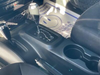 2017 Jeep Wrangler Unlimited Sport S   - Photo 8 - Yuma, AZ 85364