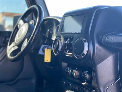 2017 Jeep Wrangler Unlimited Sport S   - Photo 4 - Yuma, AZ 85364