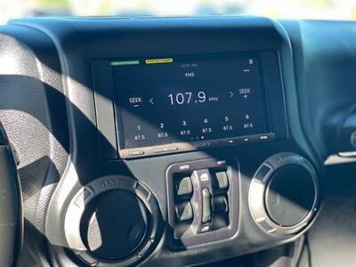 2017 Jeep Wrangler Unlimited Sport S   - Photo 7 - Yuma, AZ 85364