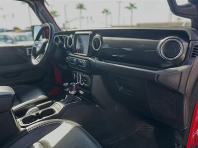 2022 Jeep Wrangler Sahara   - Photo 10 - Yuma, AZ 85364