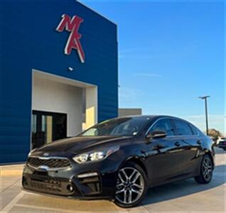 2020 Kia Forte EX - Photo 1 - Yuma, AZ 85364