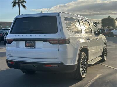 2022 Jeep Wagoneer Series III - Photo 10 - Yuma, AZ 85364