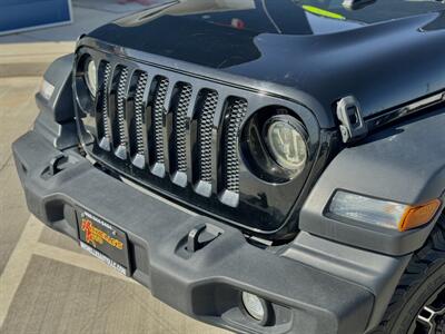2018 Jeep Wrangler Sport S   - Photo 9 - Yuma, AZ 85364