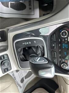 2013 Ford C-Max SEL  Hybrid - Photo 18 - Escondido, CA 92025