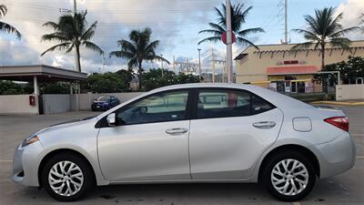 2018 Toyota Corolla LE  RELIABLE & AFFORDABLE GAS SAVER ! - Photo 2 - Honolulu, HI 96818