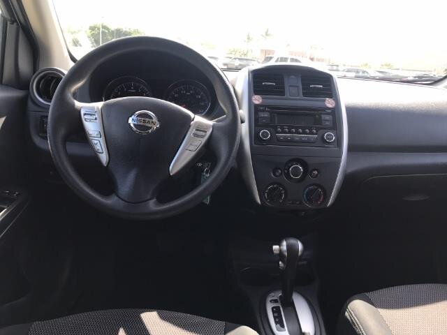 2016 Nissan Versa 1.6 SV photo