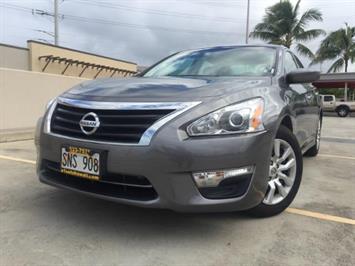 2015 Nissan Altima 2.5 S  FULL SIZE COMFORT ! - Photo 1 - Honolulu, HI 96818