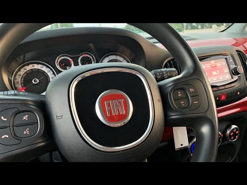 2016 Fiat 500L Pop photo