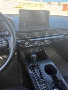 2023 Honda Civic HONDA QUALITY BUILT !  SUPER LOW LOW MILES! - Photo 12 - Honolulu, HI 96818